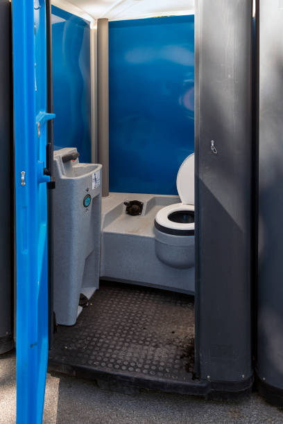 Best Portable restroom solutions  in Crescent Springs, KY
